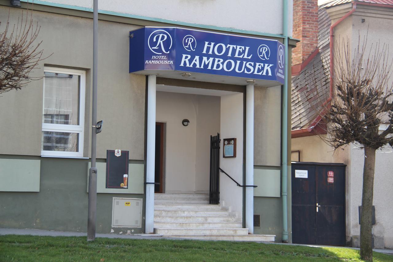 Hotel Rambousek Nové Město nad Metují 外观 照片