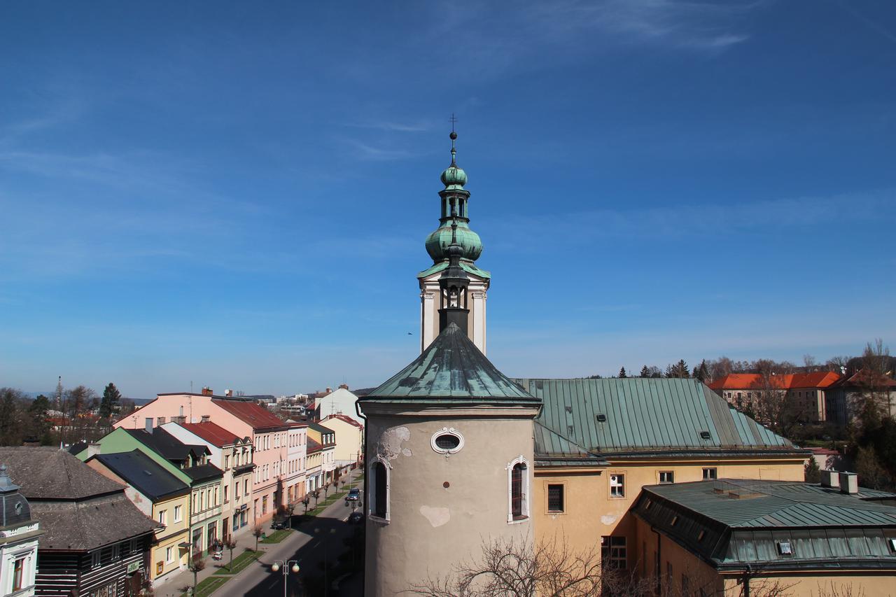 Hotel Rambousek Nové Město nad Metují 外观 照片
